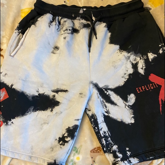 Boohoo Other - BooHooMan shorts mens size Large